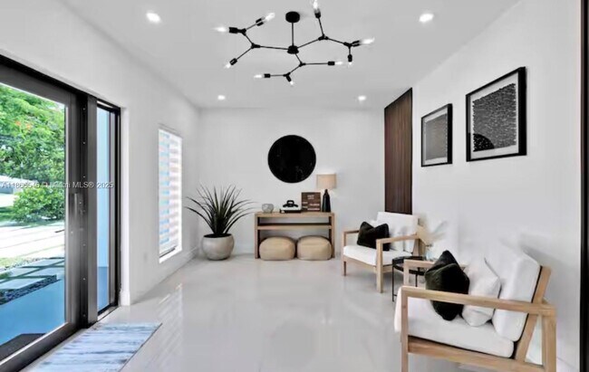 Foto del edificio - 9958 SW 216th St
