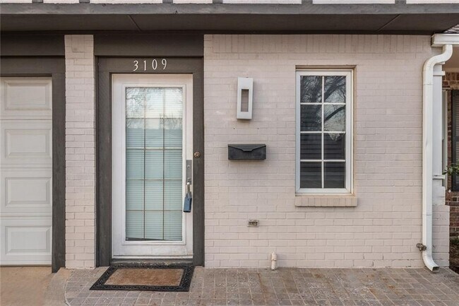 Building Photo - 3109 NW 63rd St