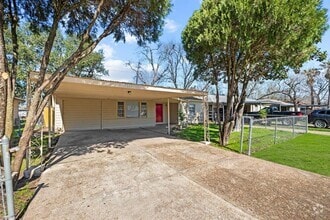 Building Photo - 5511 Shamrock St