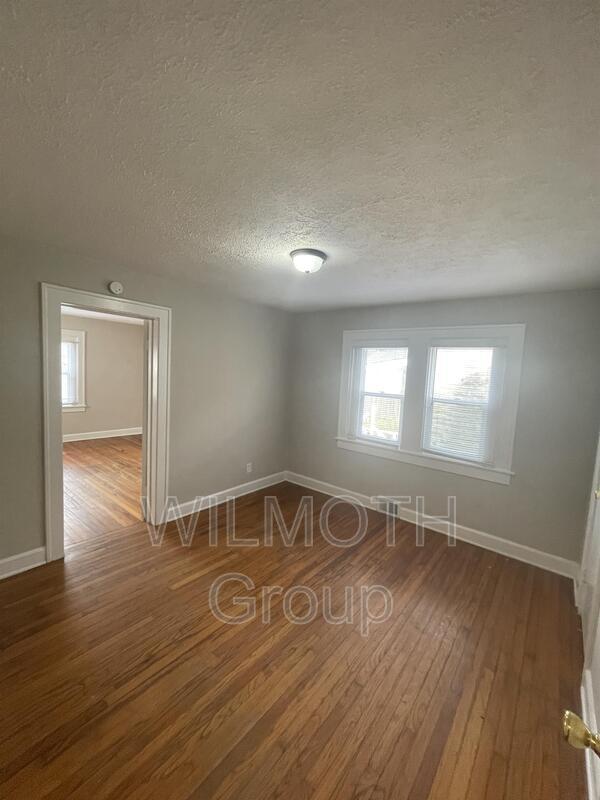 Foto del edificio - 1730 N Oxford St