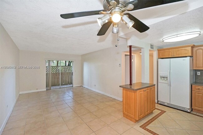 Building Photo - 8500 SW 109th Ave