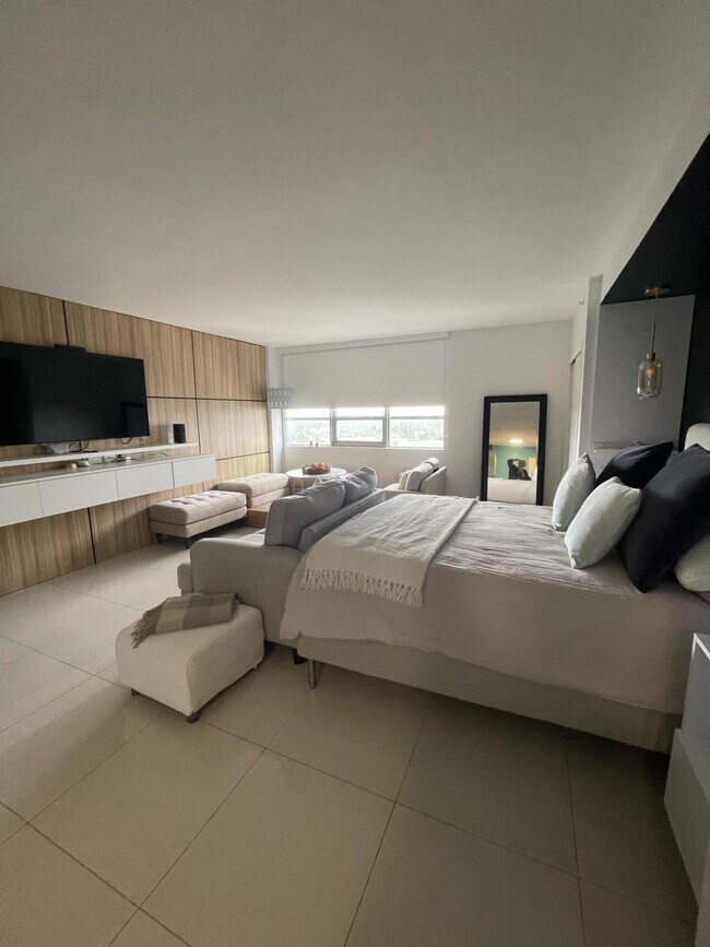 Foto del edificio - 1500 Bay Rd