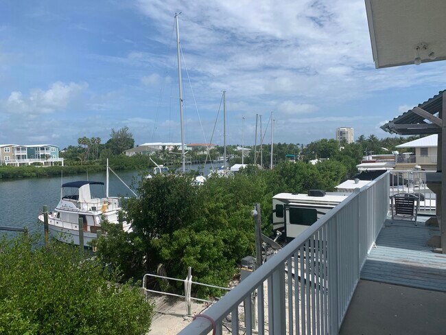 Building Photo - 66 Coco Plum Dr