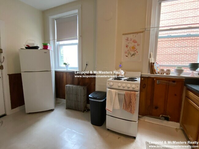 Foto del edificio - 1595 Beacon St