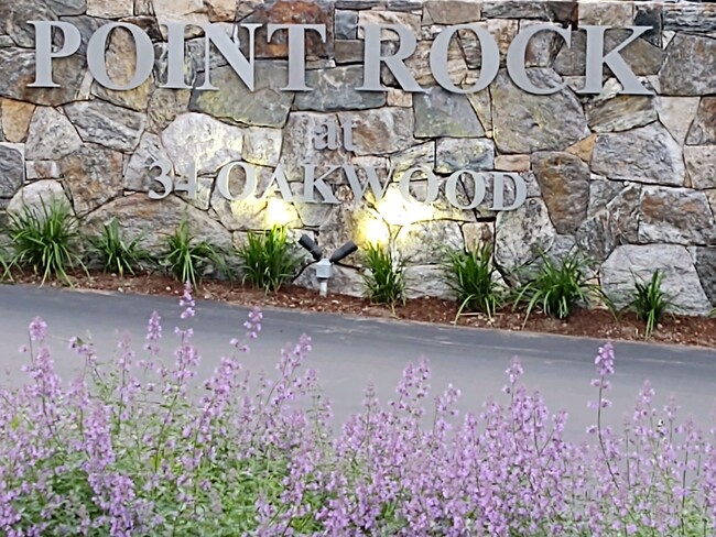 Entrada principal - Point Rock at Oakwood