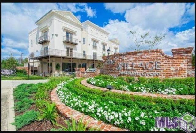 Building Photo - 8211 Village Plaza Ct