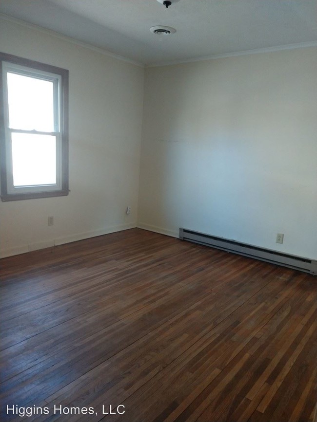 Foto del edificio - 2 br, 1 bath House - 702 Main St