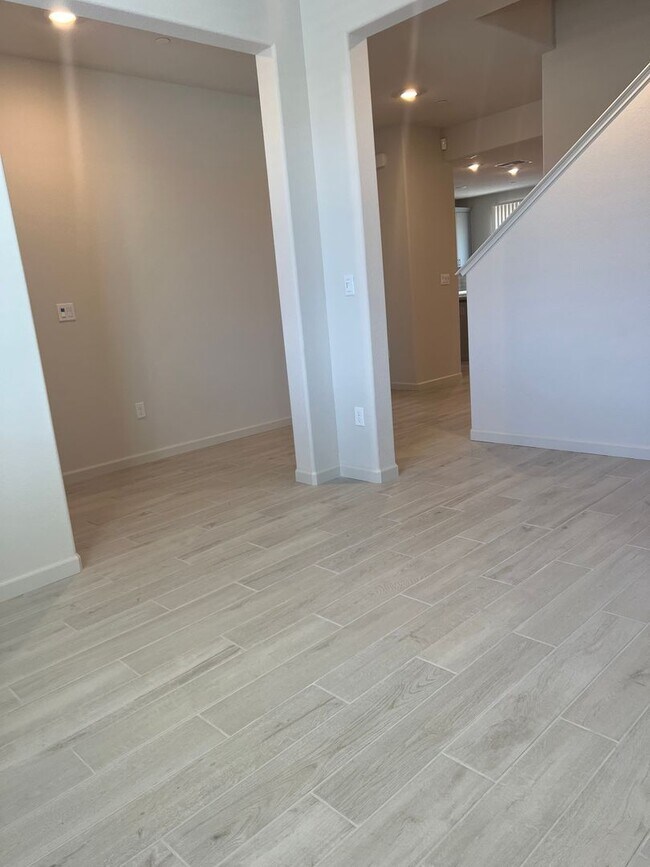 Building Photo - Brand New in Elk Grove
