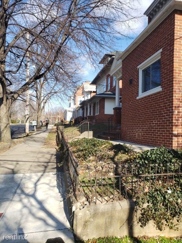 Building Photo - 49 N West End Ave