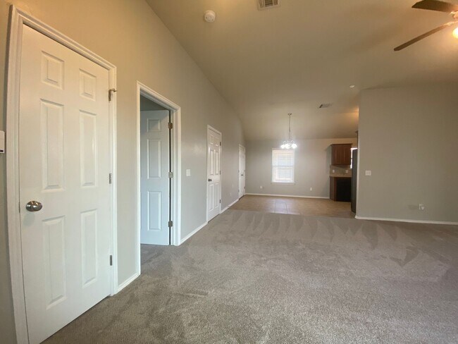 Foto del edificio - Energy Efficient Home Built in 2012 - Piedmont Schools