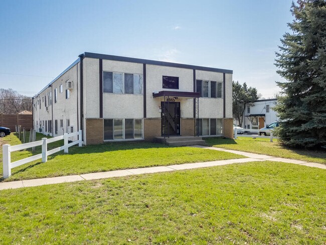 Foto del edificio - 4965 3rd St NE