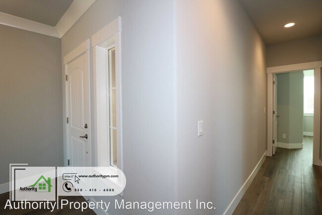 Building Photo - 3 br, 2 bath House - 2879 Calaveras Ct.
