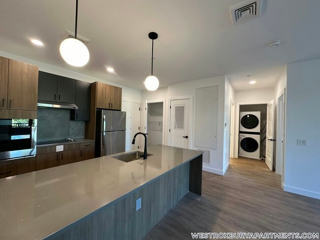 Building Photo - 199 Gardner St