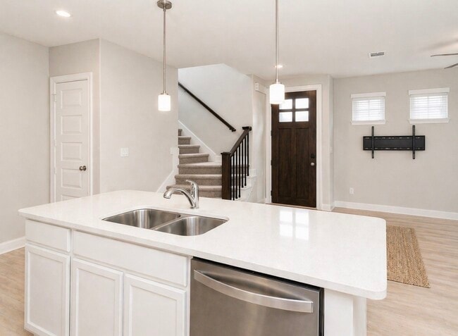 Foto del edificio - 4208 Peaceful Pines Ln