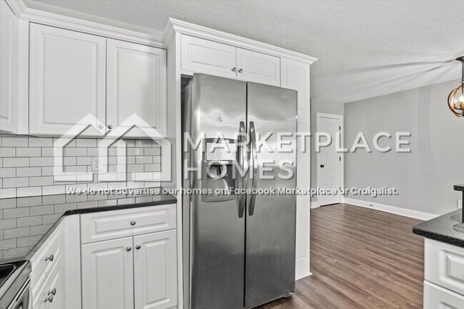 Foto del edificio - 128 Downsbury Rd