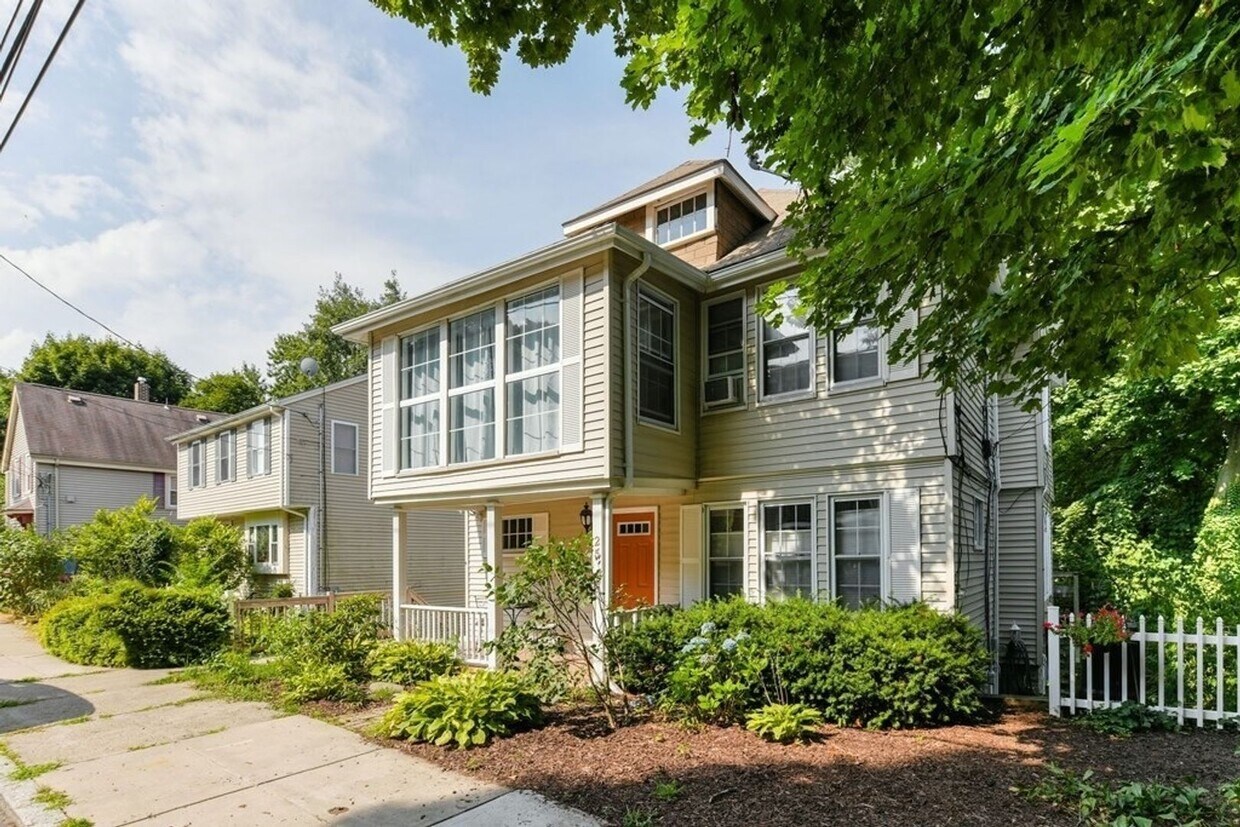 Foto principal - Boston Rental! A GREAT LOCATION to live in...