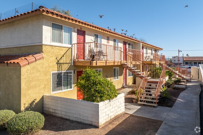Foto del edificio - Encanto Apartments