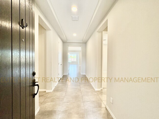 Building Photo - 8286 W Spaulding St