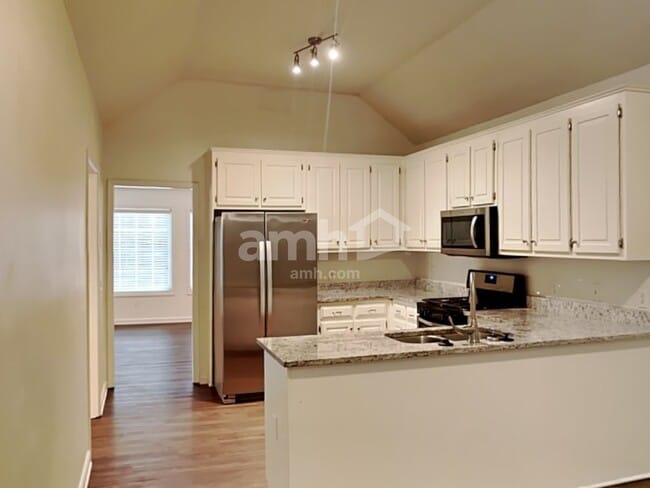 Building Photo - 2062 Spicers Ln