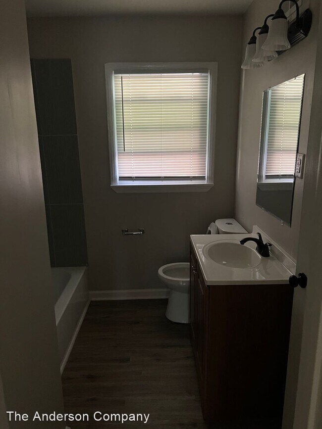 Foto del edificio - 3 br, 2 bath House - 1605 12th Ave