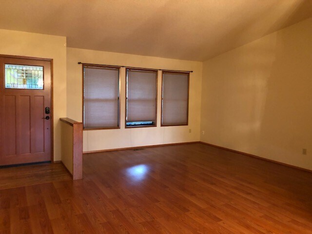 Building Photo - 4005 Indian Summer Dr SE