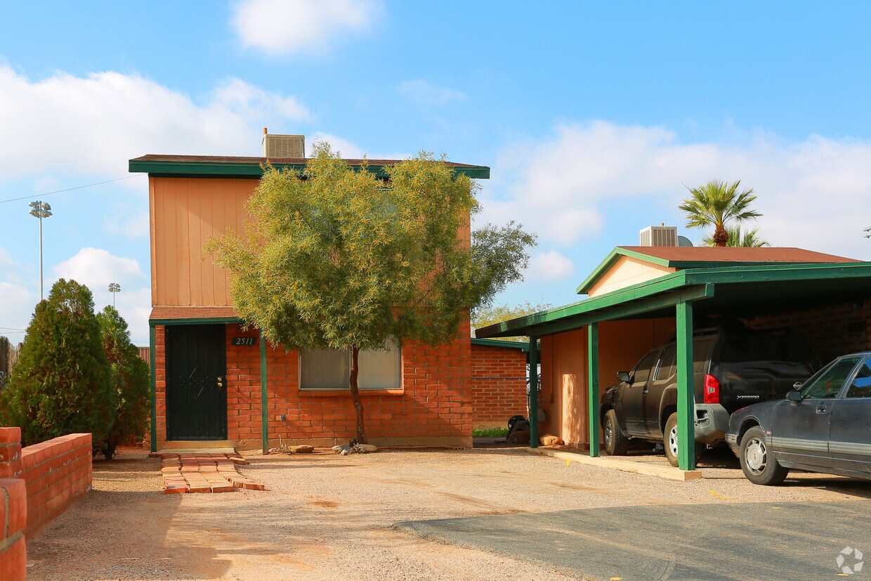 Building Photo - 2519-2521 N Edith Blvd