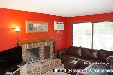 Foto del edificio - 7438 72nd Ln N