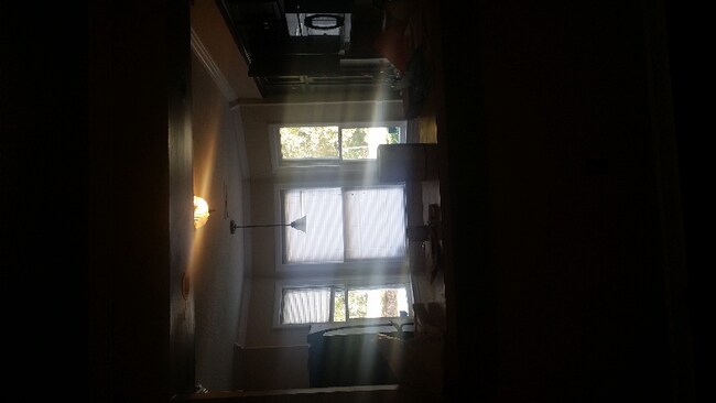 Foto del edificio - 3203 Cypress Park Rd