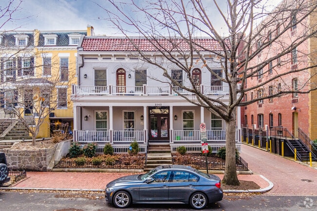 Building Photo - 2142 O St NW