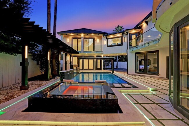 Foto del edificio - 5158 Huckleberry Cir