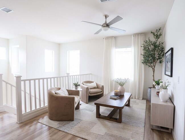 Foto del edificio - Gated Community, Pet Friendly, Upgraded Lifestyle - Now Available