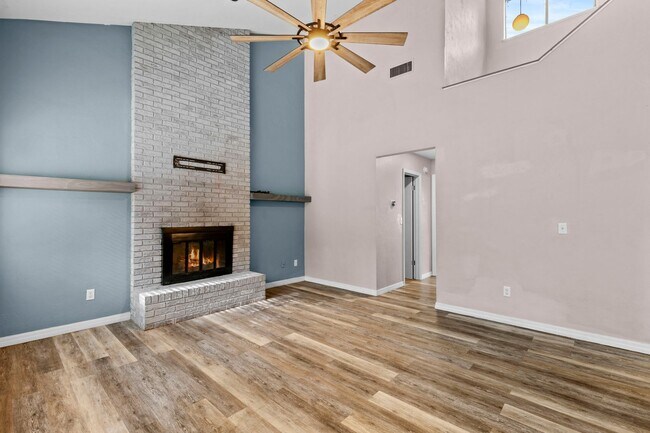 Foto del edificio - Private 2 bedroom 2 bath Condo on a Cul-de...