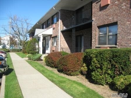 Foto principal - 210 Fulton St