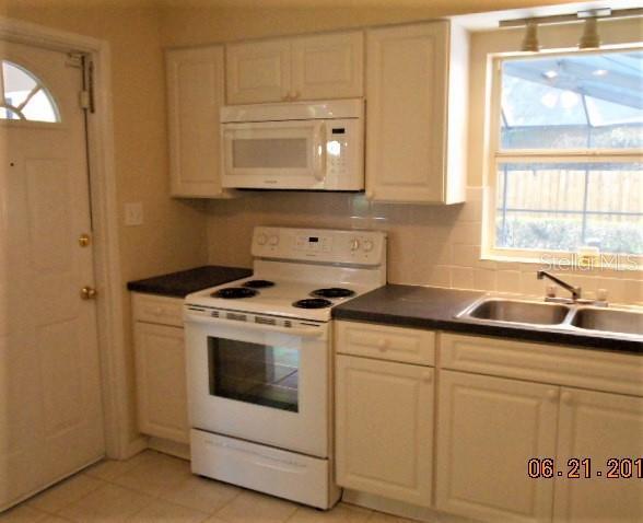 Foto del edificio - 4201 Benson Ave N