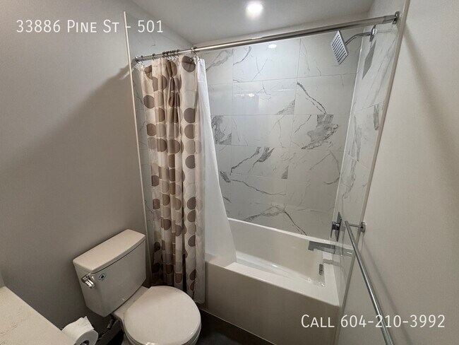 Photo du bâtiment - Brand New Condo at Jacob