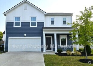 Building Photo - 14 White Hart Ct