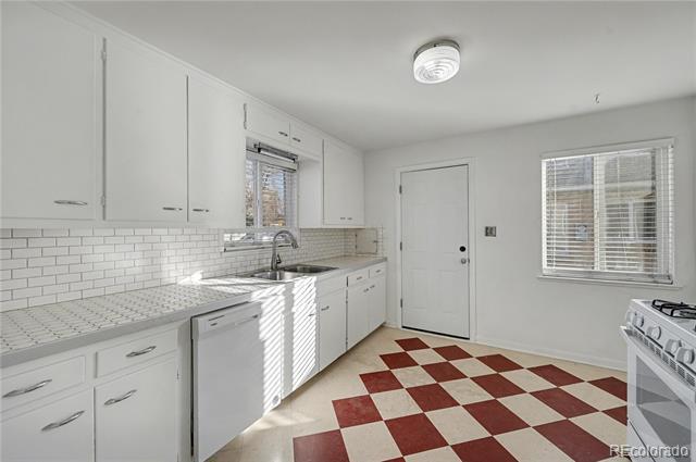 Foto del edificio - 1455 Jasmine St