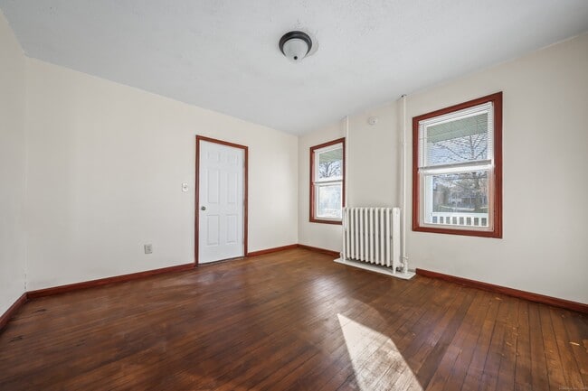 Building Photo - 294 Bellevue St