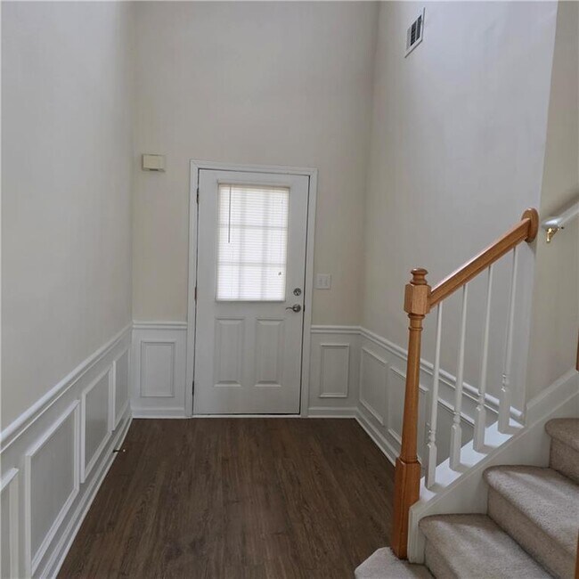 Foto del edificio - 2412 Elkhorn Ter