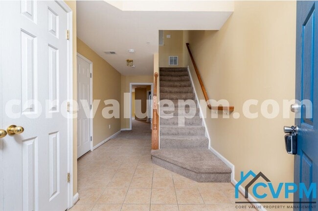 Building Photo - 1023 Railbed Dr