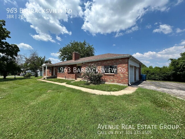 Building Photo - 963 Barracksview Rd