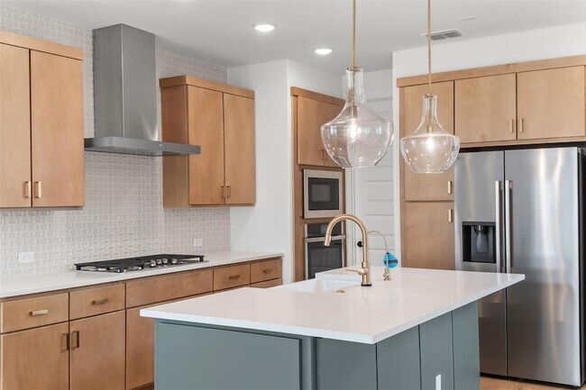 Foto del edificio - 1129 N Roger Hanks Pkwy
