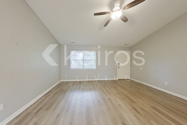 Building Photo - 103 Piper Ln