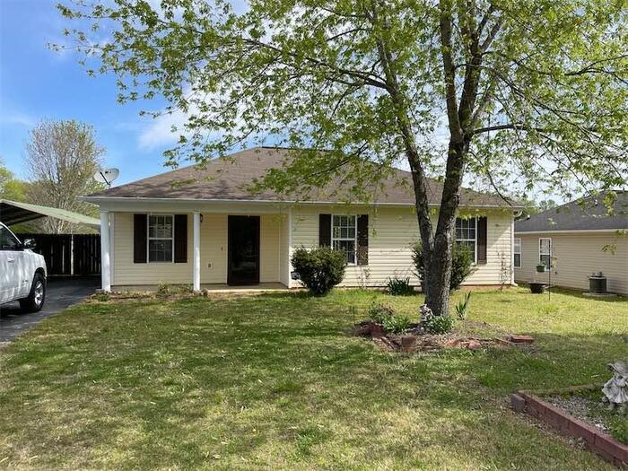 2065 Ready Section Rd, Toney, AL 35773 House Rental in Toney, AL