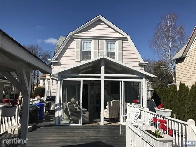 Foto del edificio - 3 br, 3 bath House - 60 Lincoln Ave