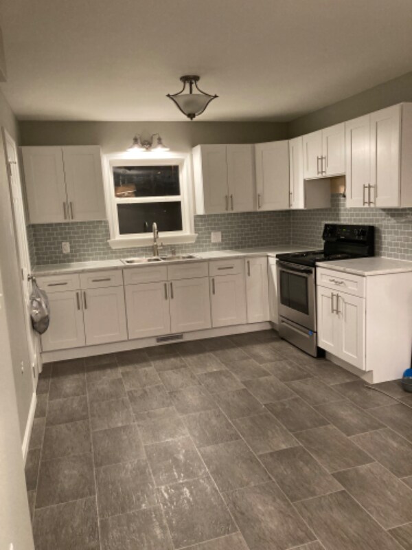 Foto del edificio - 1044 Stonybridge Dr