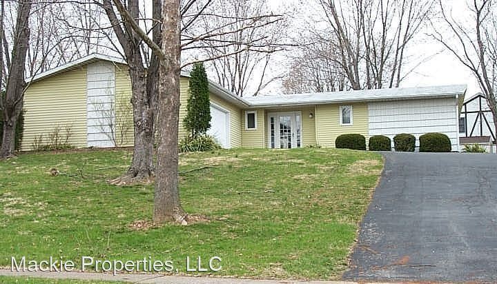 Primary Photo - 2511 E Covenanter Dr