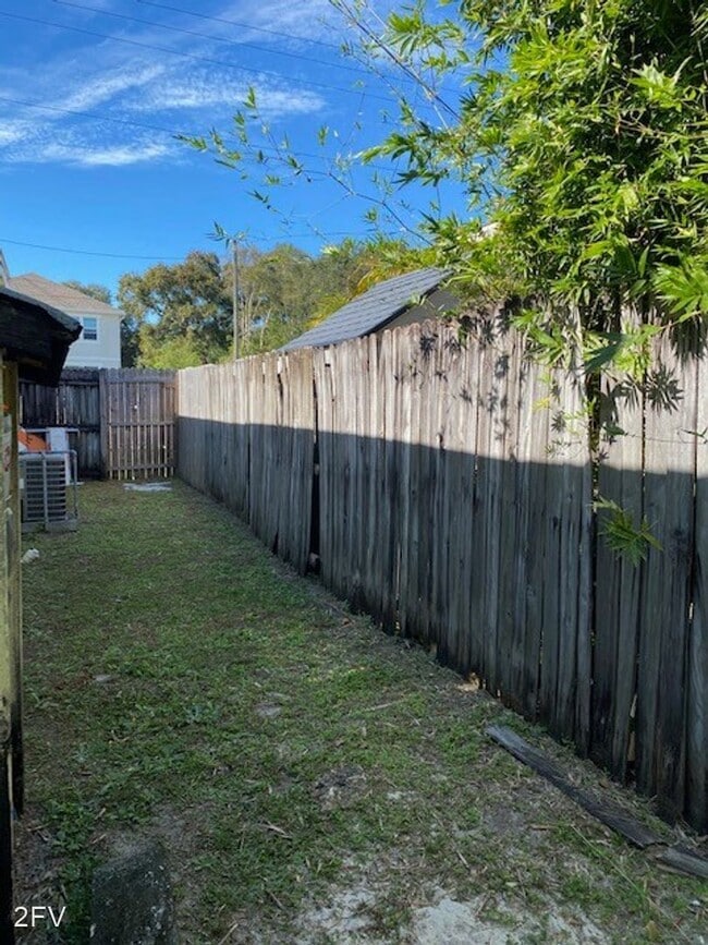 Building Photo - 501 N Macdill Ave