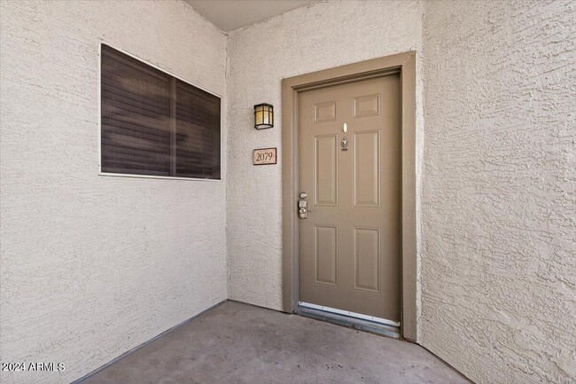 Building Photo - 11375 E Sahuaro Dr