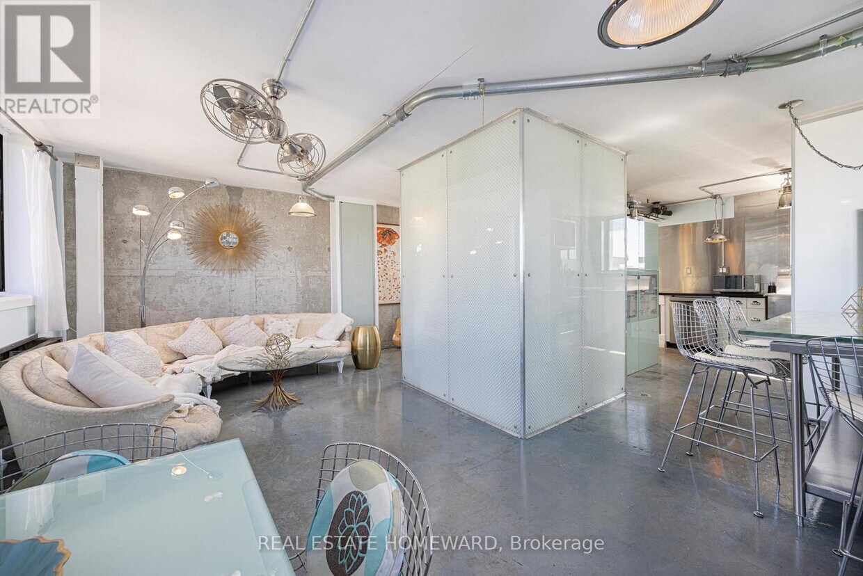 Photo principale - 665-665 Kennedy Rd